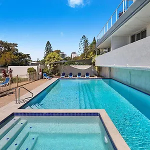 3* Aparthotel Elouera Tower